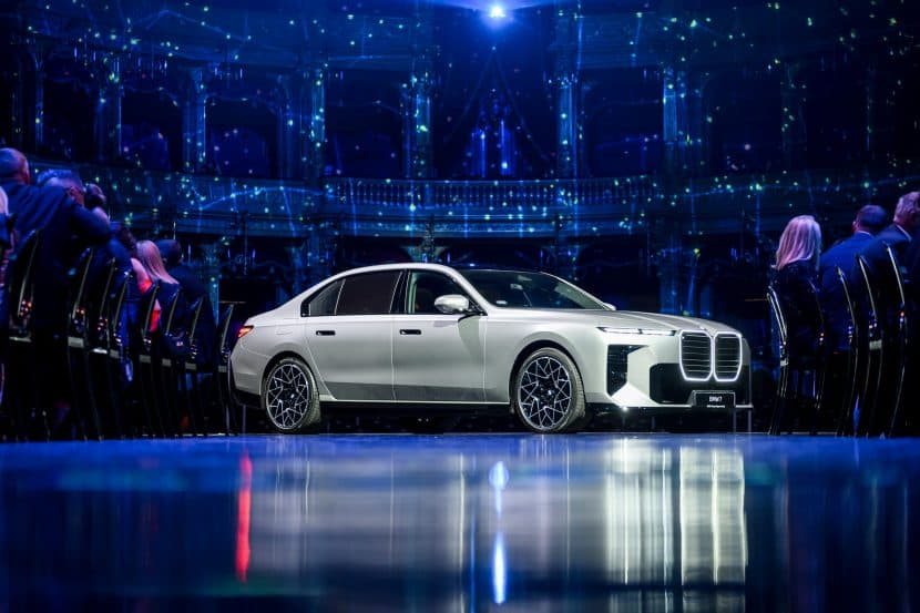 BMW показала новий 7 Series на сцені Угорської опери