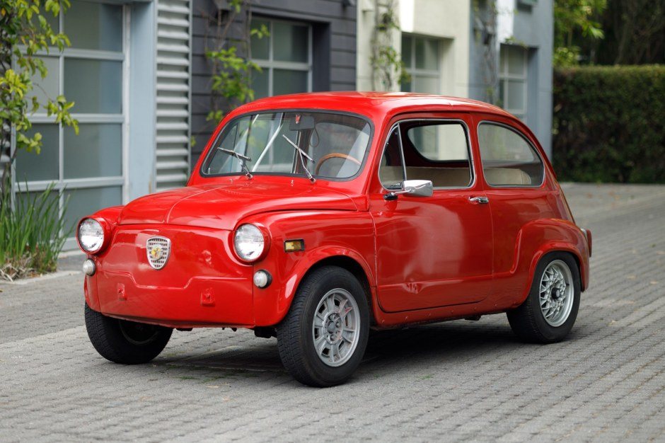 Fiat 600D 1967 року продадуть на аукціоні заради Всесвітнього фонду природи