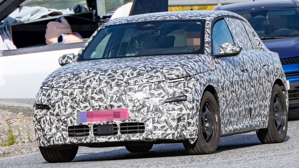 Peugeot тестує новий електричний 208 із кермом-прямокутником