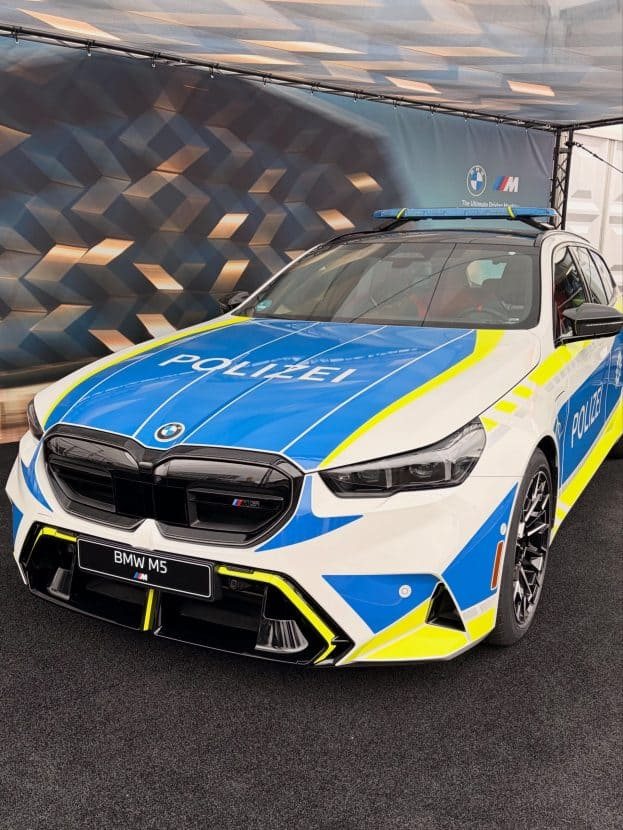 BMW M5 Touring у поліцейській лівреї: 717 к.с. для патруля