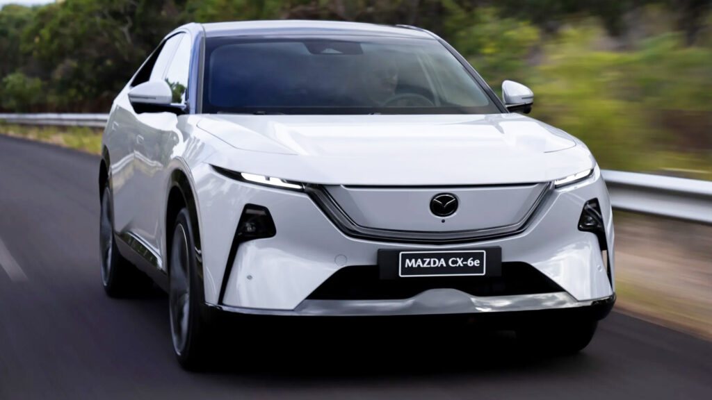 Mazda розширює лінійку електромобілів на базі моделей Changan