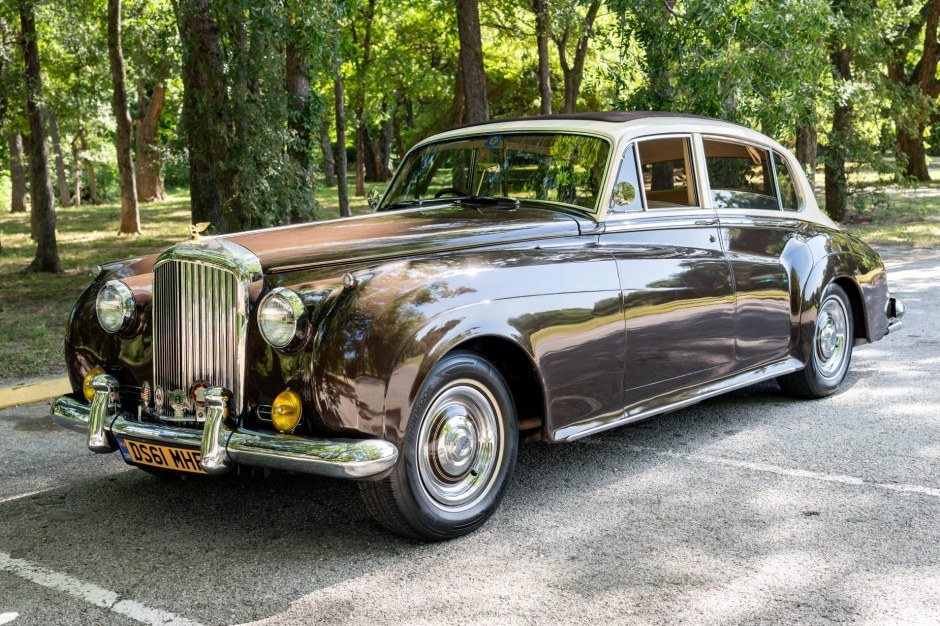 Унікальний Bentley S2 Long Wheelbase 1961 року виставили на продаж у США