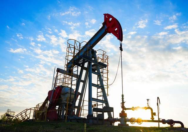 Ціни на нафту різко змінилися після ударів США та перехоплення іранських ракет