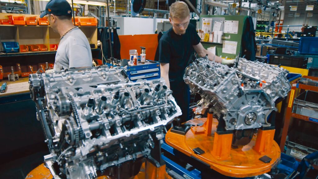 Ford повертає звільнених експертів після мільярдних збитків через дефекти