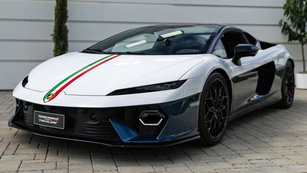 Lamborghini повертає модель Tricolore після 15-річної перерви