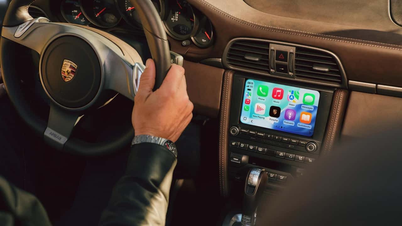 Porsche додає бездротові CarPlay та Android Auto до моделей 2009–2016 років