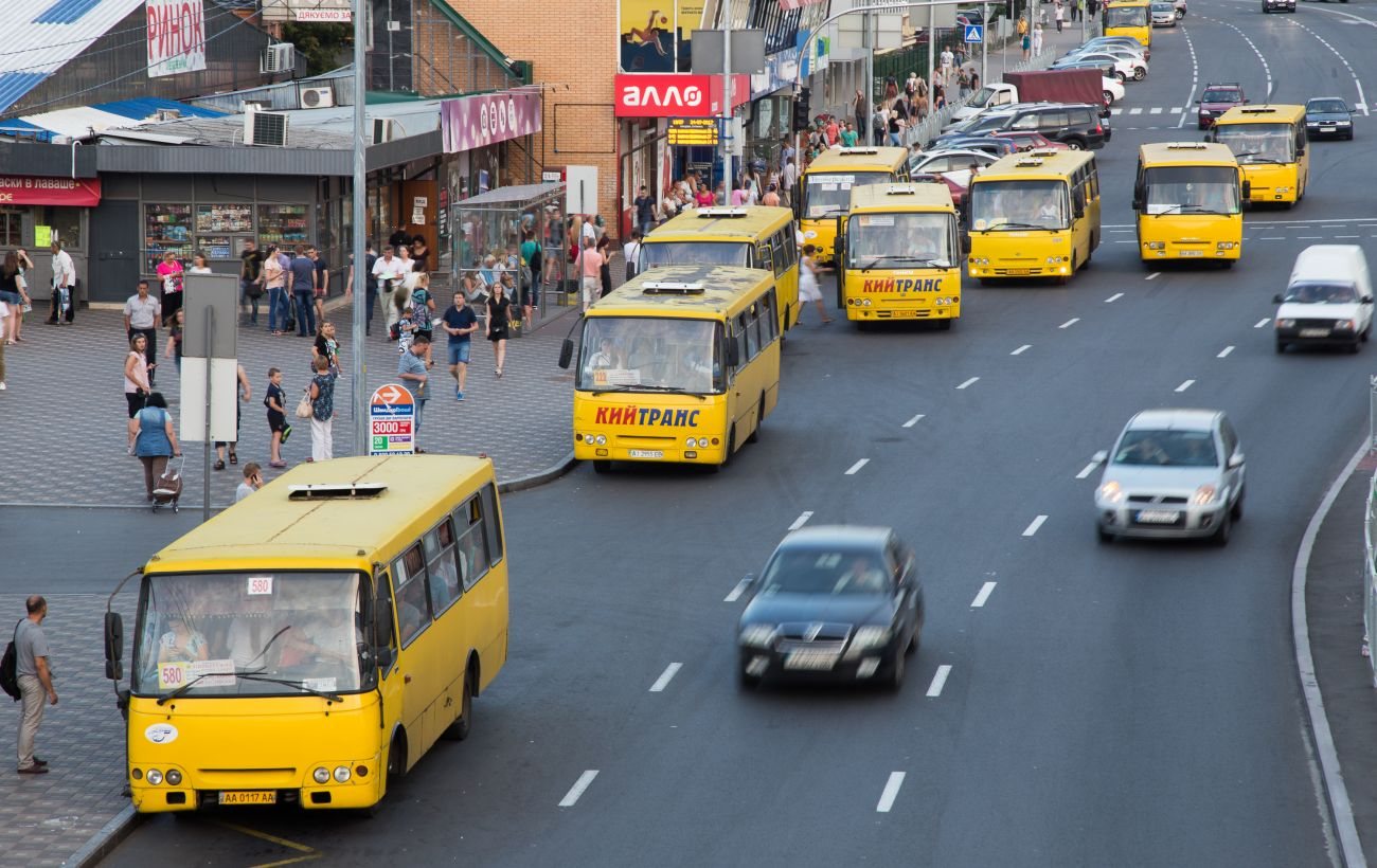 У Києві з 1 серпня може зрости вартість проїзду в маршрутках до 25 гривень