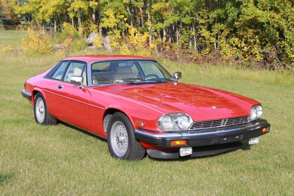 Jaguar XJ-S V12 Classic Collection 1991 року виставили на продаж у Канаді