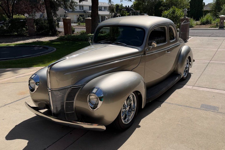 Supercharged 4.6L-Powered 1940 Ford Business Coupe