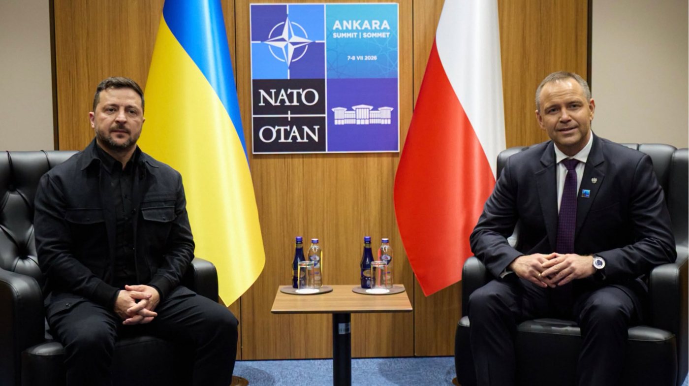 Президент Польщі заявив про неможливість вирішити історичні питання з Україною