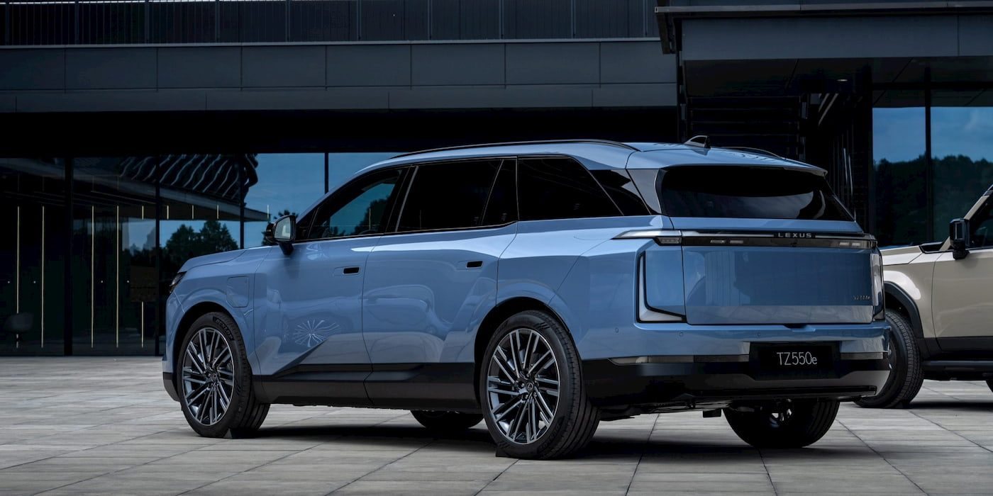 Lexus оголосив ціни на перший трирядний електрокросовер TZ