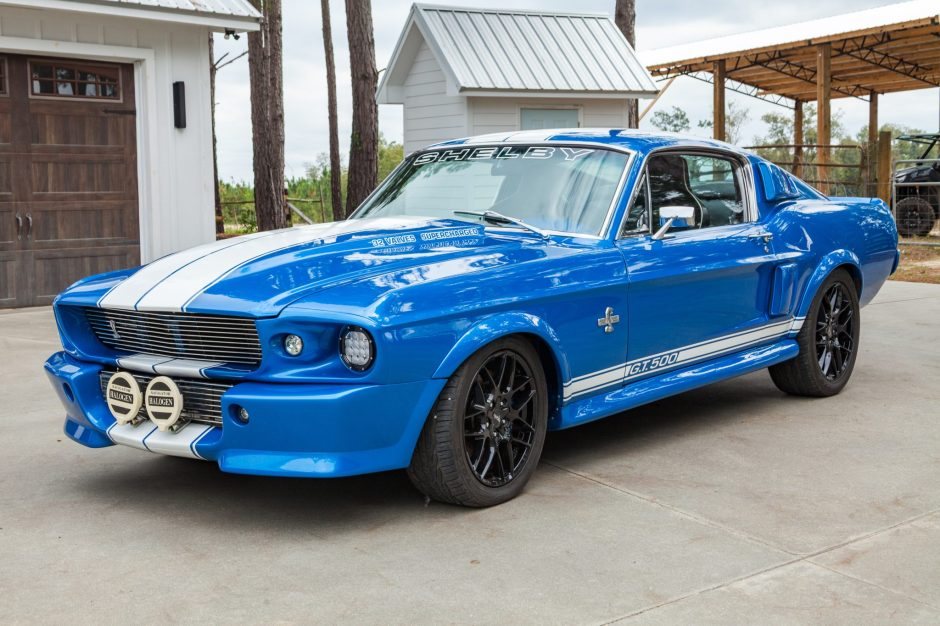Ford Mustang 1967 перетворили на репліку Shelby GT500E з наддувом на 635 к.с.