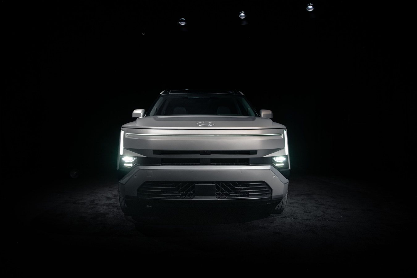 Hyundai представив новий Tucson Hybrid 2027: гібрид, що кидає виклик RAV4