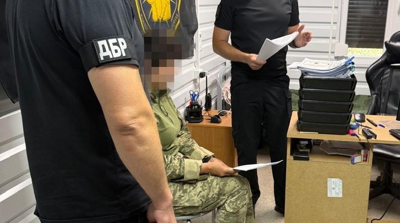 ДБР проводить масштабну операцію «Чесний призов» у понад 100 ТЦК по всій Україні