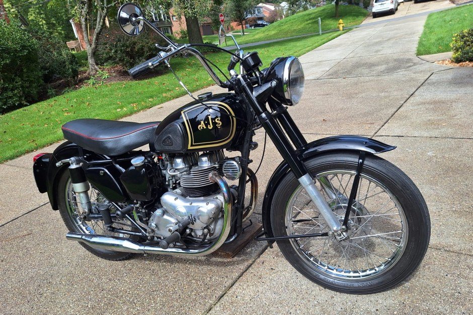 AJS Model 20 1951 року з одним власником виставлено на продаж