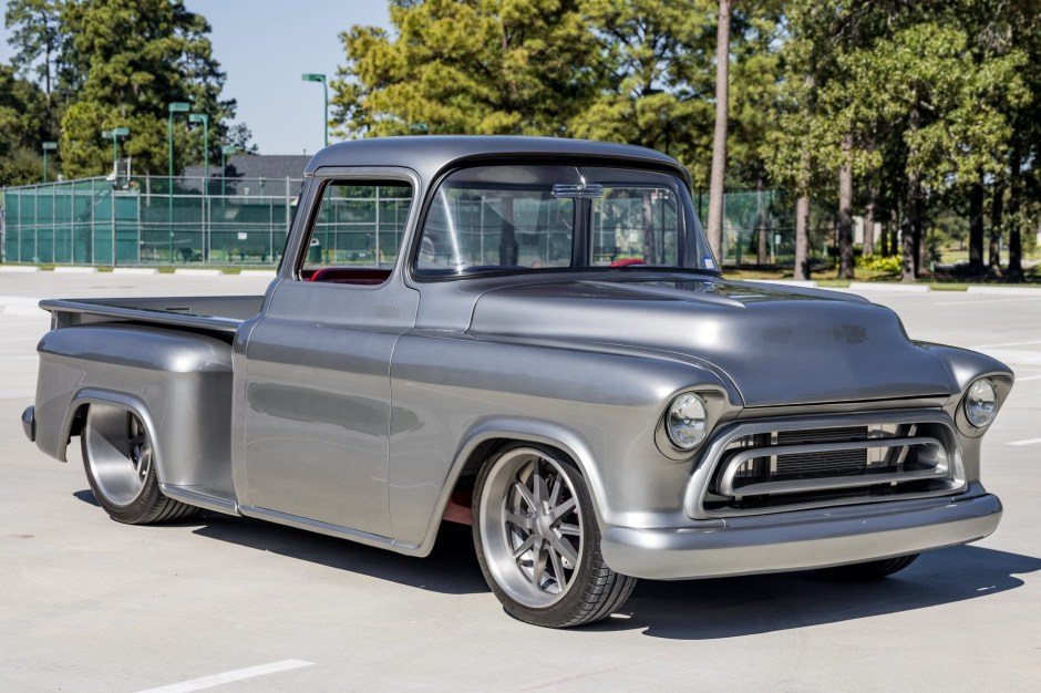 Кастомний пікап Chevrolet 1957 року з двигуном LS3 виставили на продаж