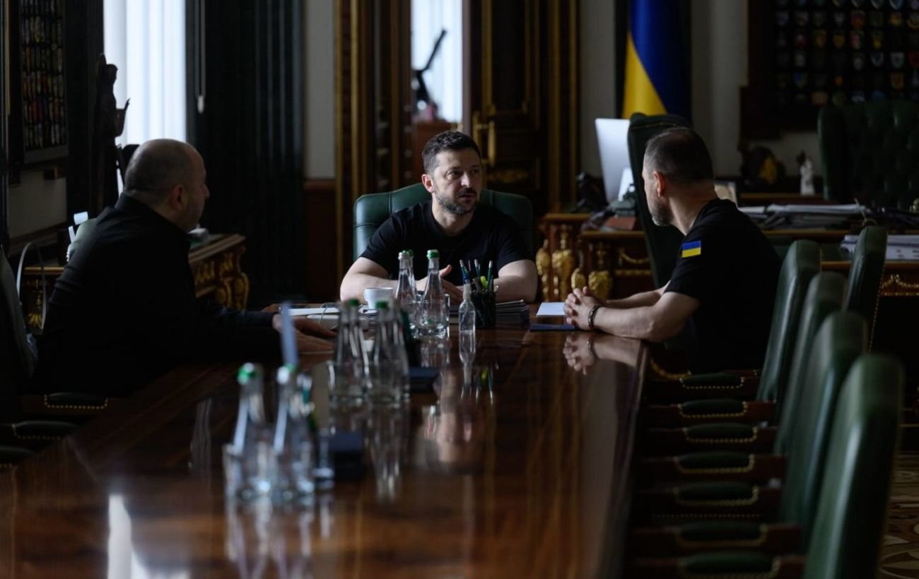Зеленський визначив нові завдання для Умєрова та Клименка в РНБО