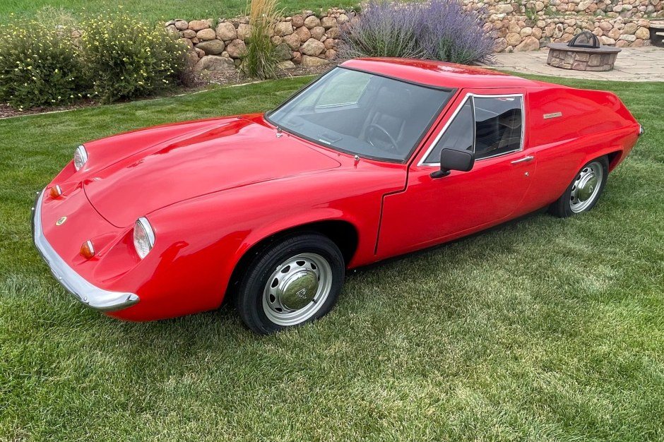 Lotus Europa S2 1970 року з 32-річною історією власника виставили на аукціон без резервної ціни