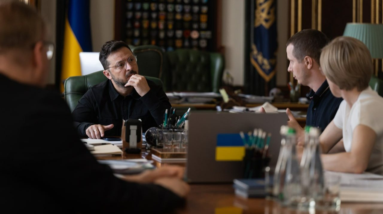 Зеленський анонсував відкриття архівів СБУ та розвідки щодо подій на Волині