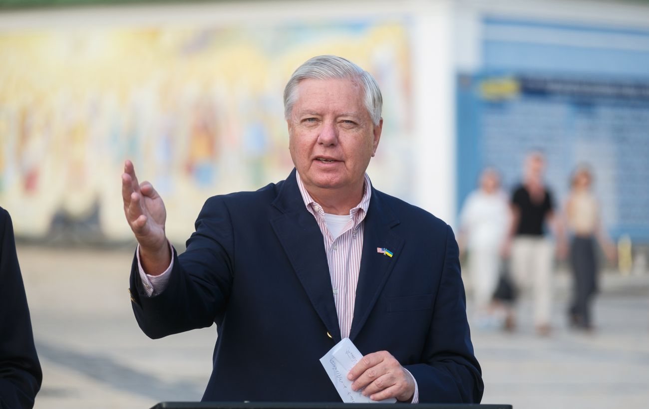 Помер сенатор Ліндсі Грем, який напередодні відвідав Україну із заявами про санкції
