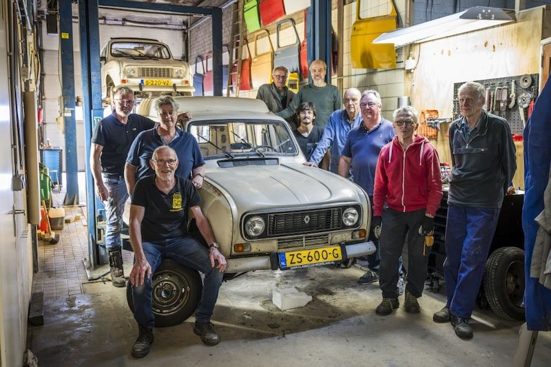 Клуб Renault 4 у Нідерландах зберігає легендарну модель на дорогах
