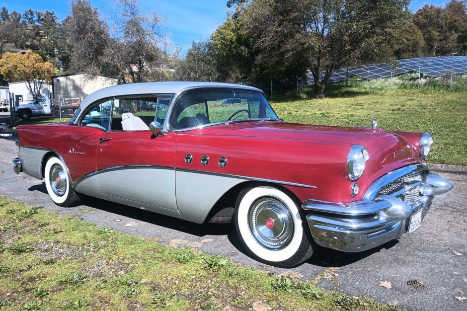 Buick Special 1955 року з двигуном Nailhead продають із пробігом 66 000 миль