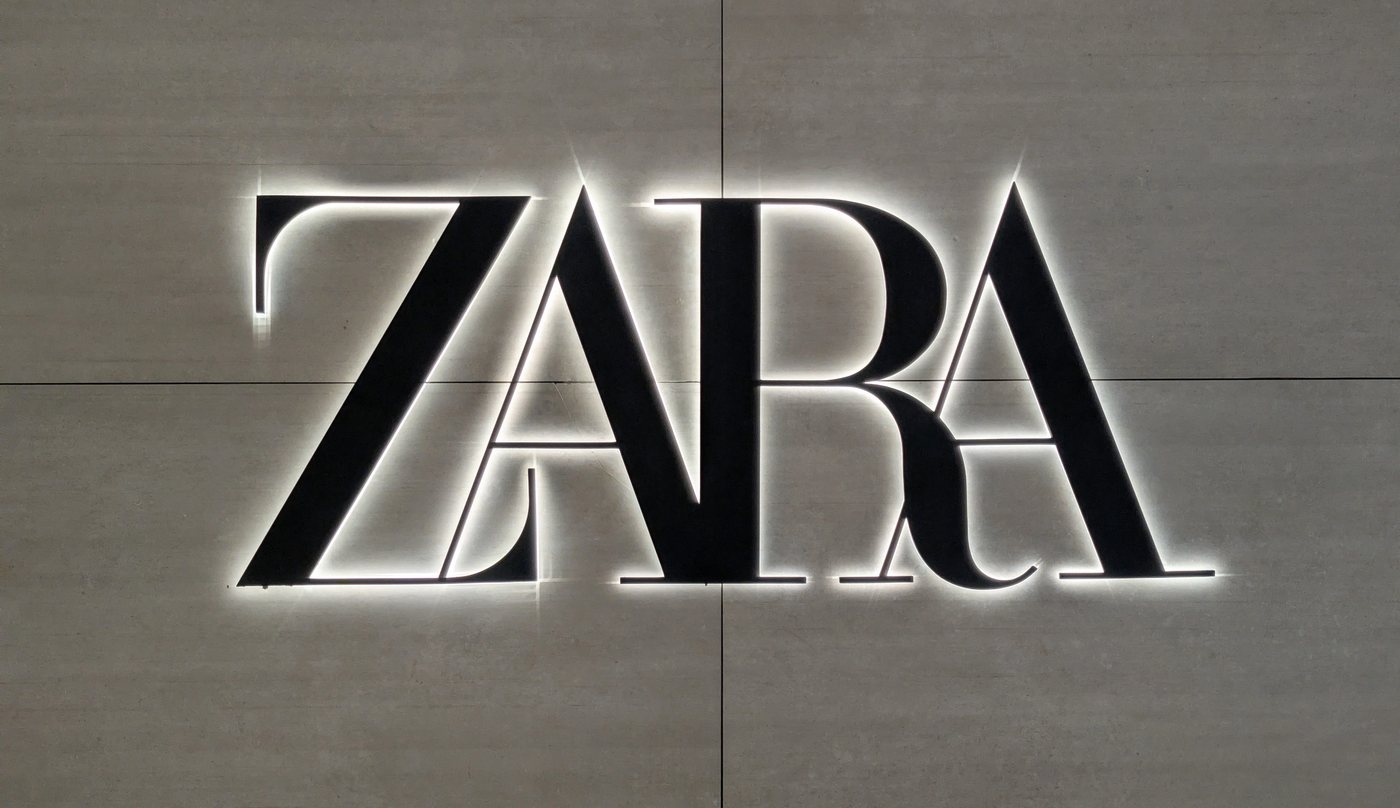 Звужені джинси — полірований денім на щодень, і в Zara є пара дешевше за 40 фунтів