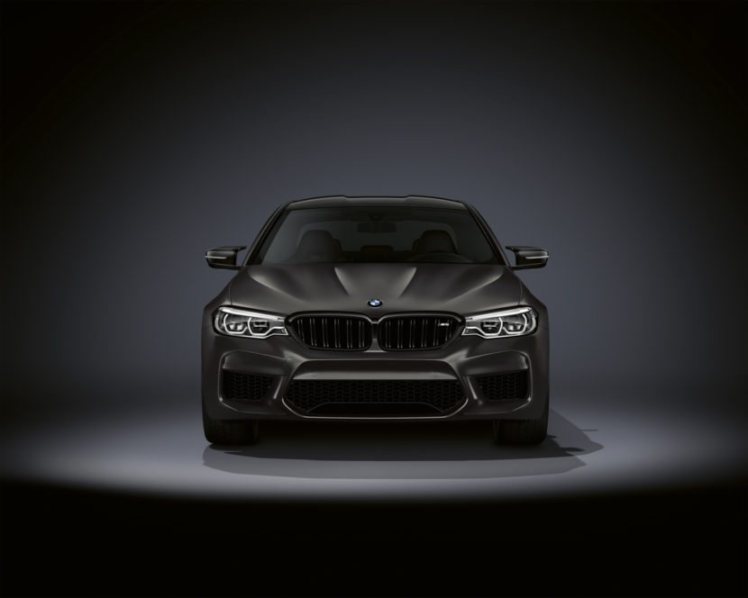 Понад п'ята частина BMW M5 F90 отримала кузов Black Sapphire