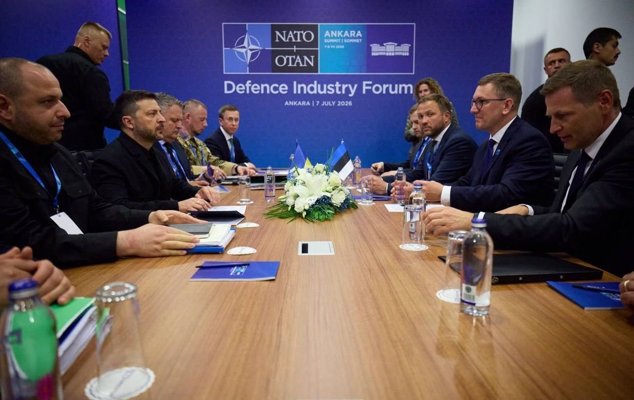 Україна та Естонія підписали угоду про спільне виробництво дронів