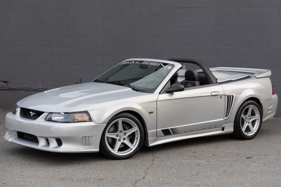 Рідкісний Ford Mustang Saleen S281-E Speedster 2002 року виставлено на продаж
