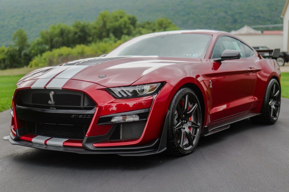 Ford Mustang Shelby GT500 2021 року з пробігом 27 миль виставлено на продаж