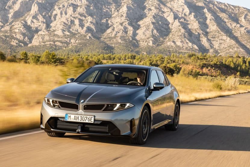 Car Magazine порівняв новий електричний BMW i3 з першою 3 Series E21